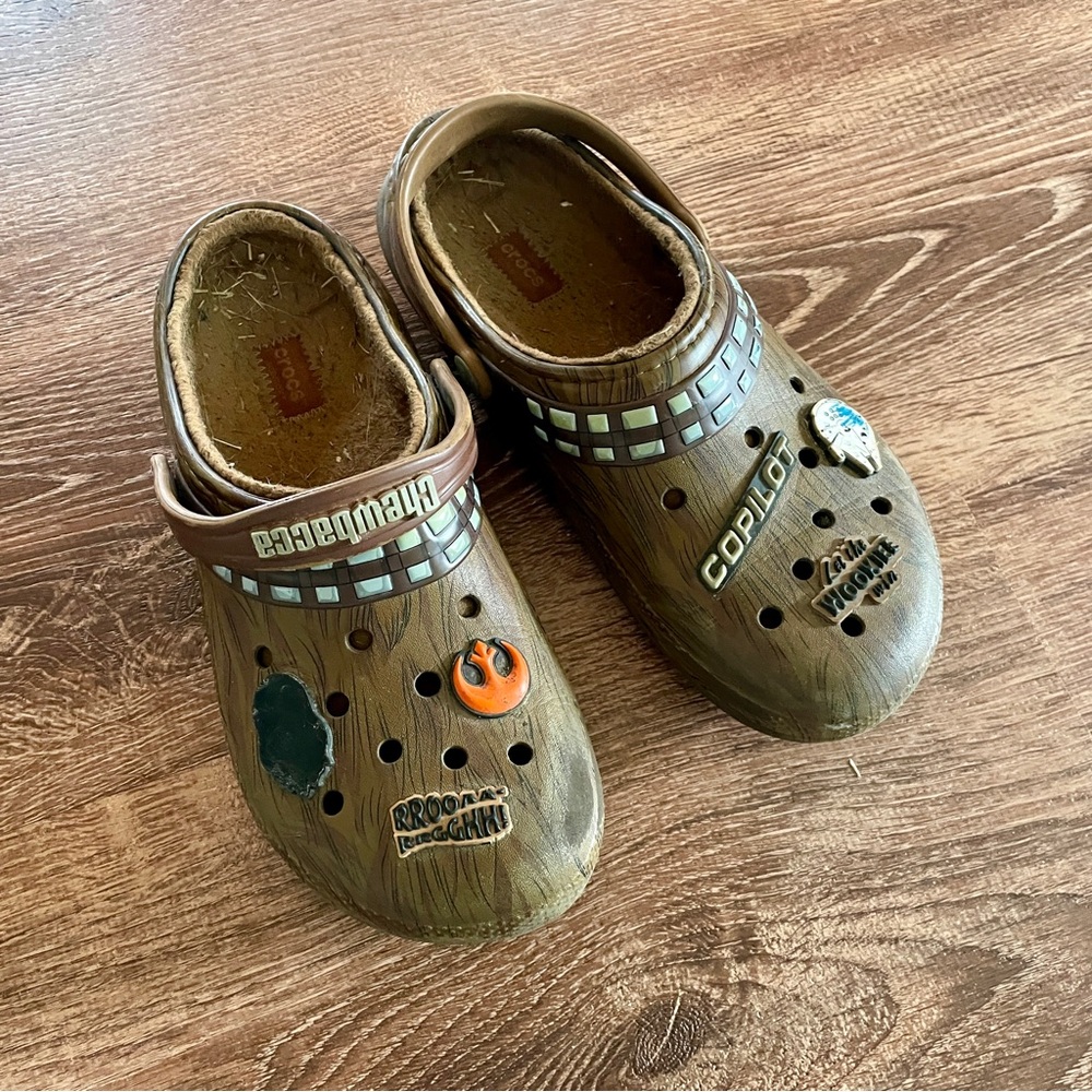 CROCS Chewbacca Star Wars Kids J6